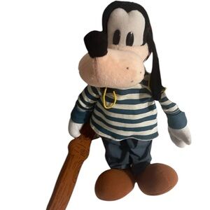 Disney Parks/World Pirates of the Caribbean Goofy 14” Plush Vintage New